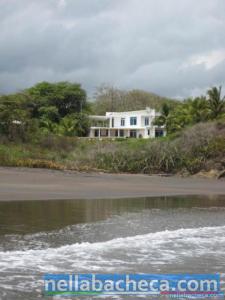 Playa Azul -  Guanacaste â€“ Costa Rica Hoja - Playa sul Pacifico Monteverde y Curubande