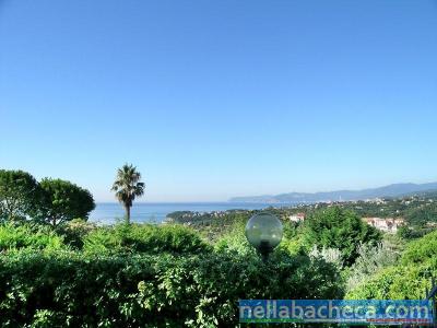 (C229.74)Porzione di villa con vista mare