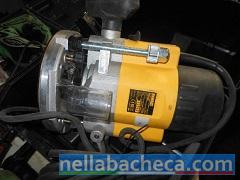 Vendesi fresa Dewalt