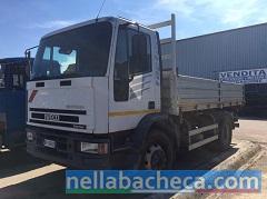 Vendesi autocarro Iveco 150E18N