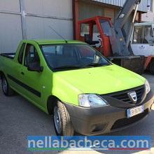 Vendesi autocarro pik-up Dacia