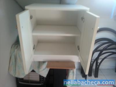 Mobiletto da bagno