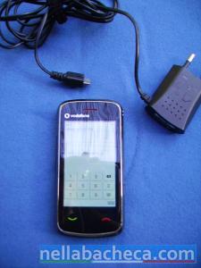 Cellulare  Touchscreen  Vodafon 547